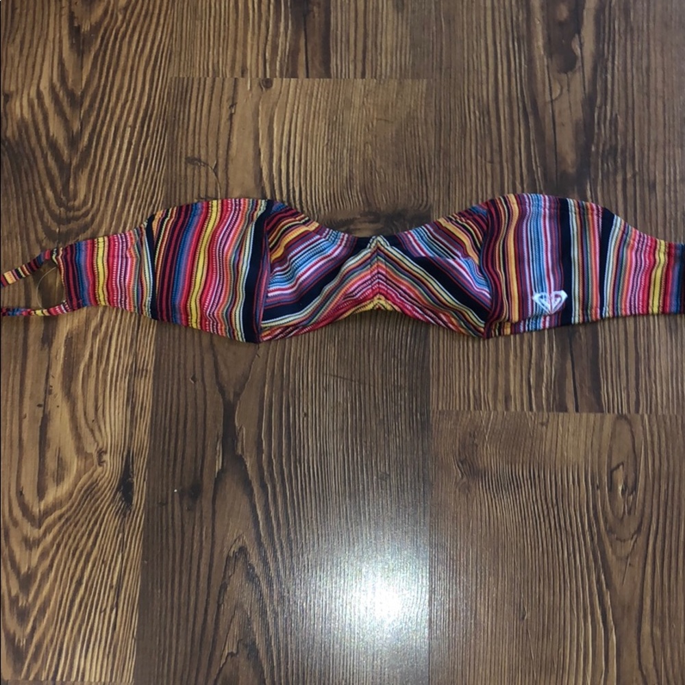Roxy strapless bikini top!